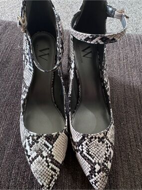 Worthington Black and White Snake-Print Pointed Ankle-Strap Pumps